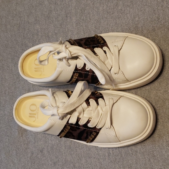 Jlo shoes size 7.5 used once - Picture 2 of 8